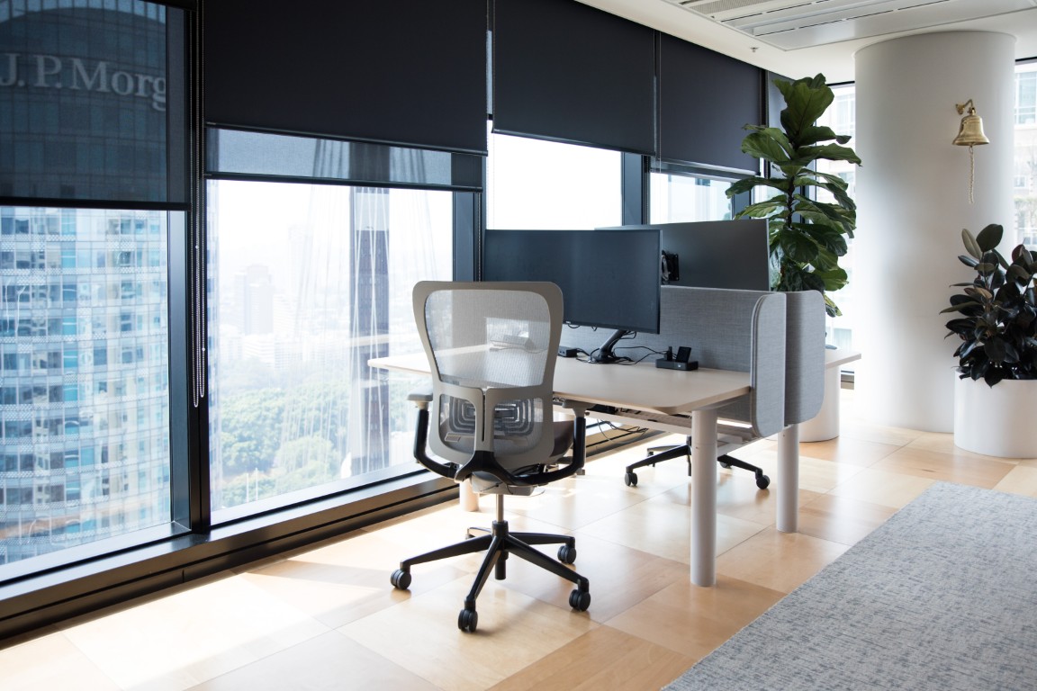 empty-modern-office-2026-01-09-06-31-20-utc (Medium)
